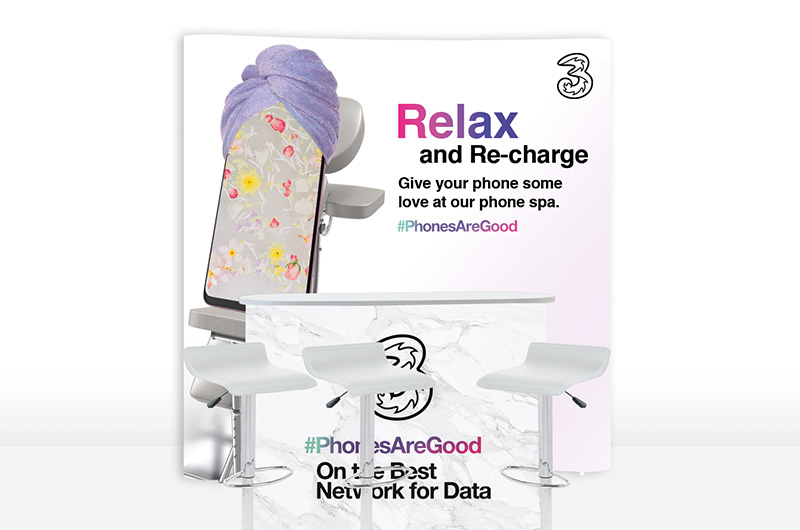 ThreeMobile-Phone-Spa-stand